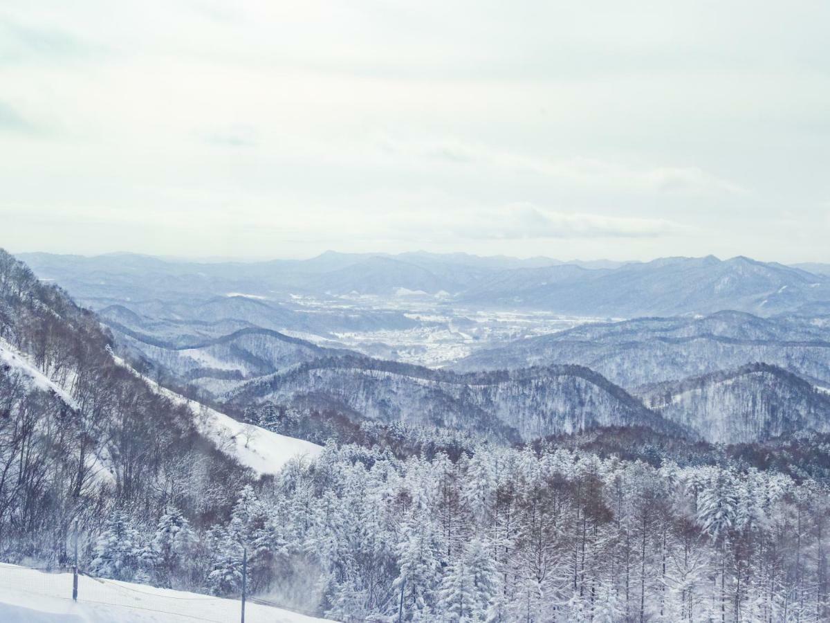 Hotel Mount Racey Yubari Exterior photo